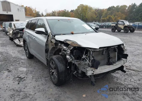 2018 Toyota Highlander Le из США, поврежденный, VIN 5TDBZRFH8JS886924